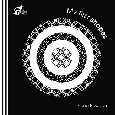 My First Shapes Cover. A high contrast black & white board book specifically designed to help babies focus on simple shapes and every day images.